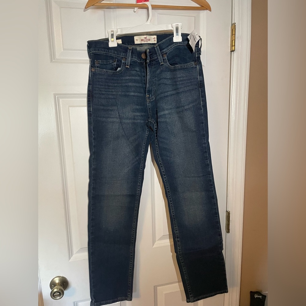 Hollister Men’s Dark Wash Jeans